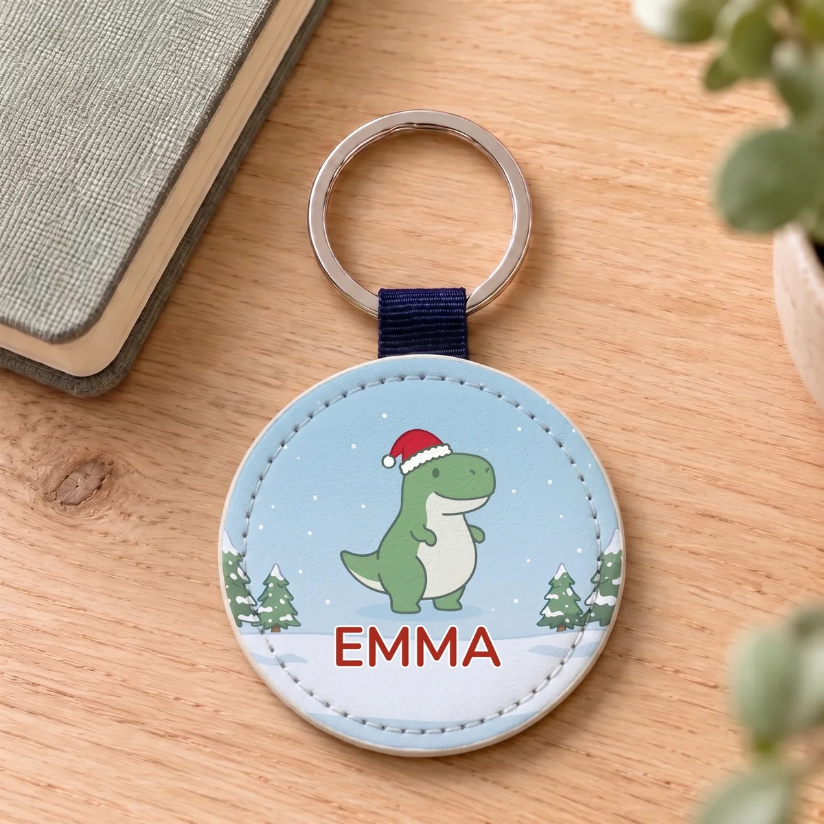 Gepersonaliseerde sleutelhanger van kunstleer - Naamdino, Afbeelding 3 van 6